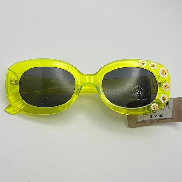 Y2K Neon Green Sunglasses - Picture 1 of 4
